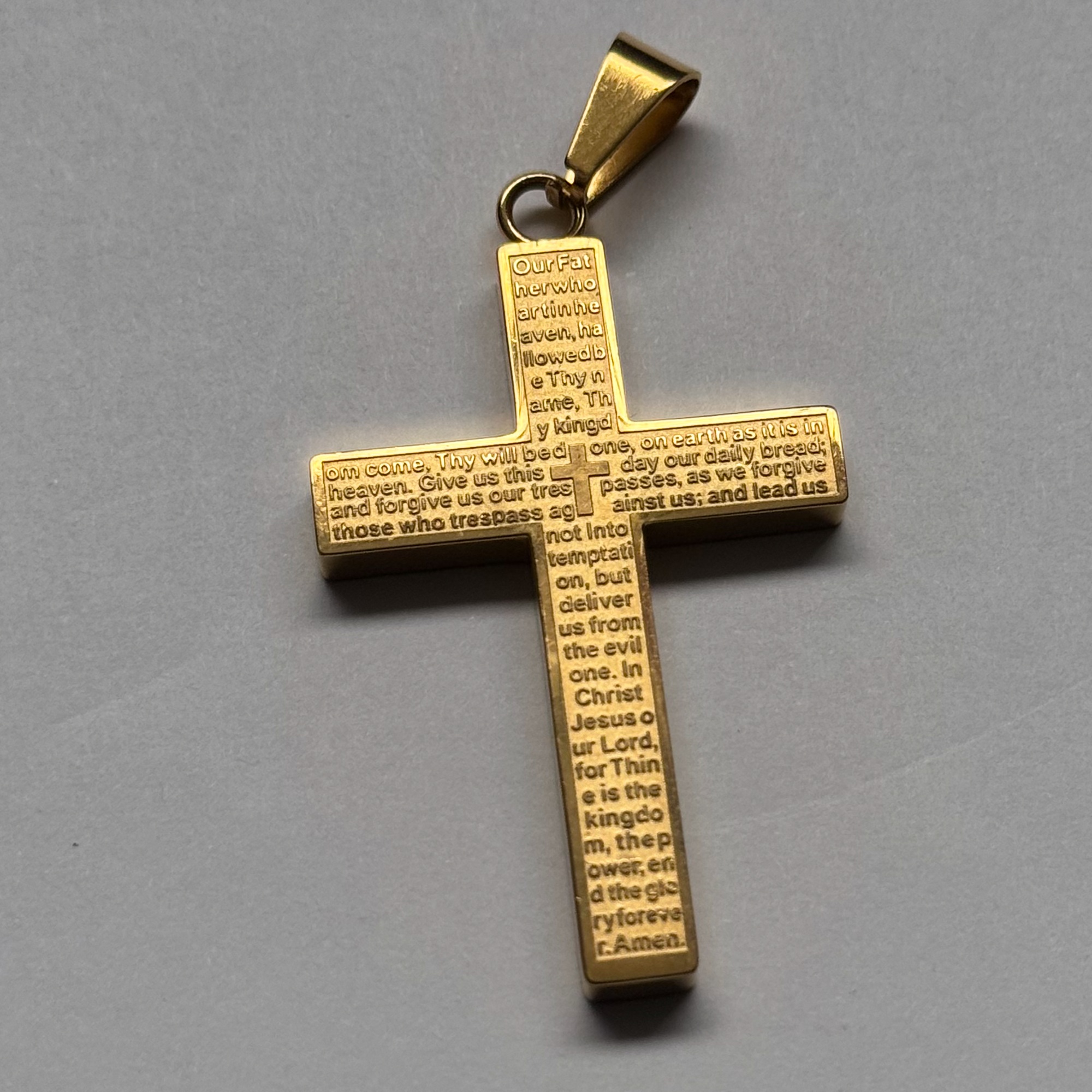 Dije Cruz Letras en oro laminado 18K