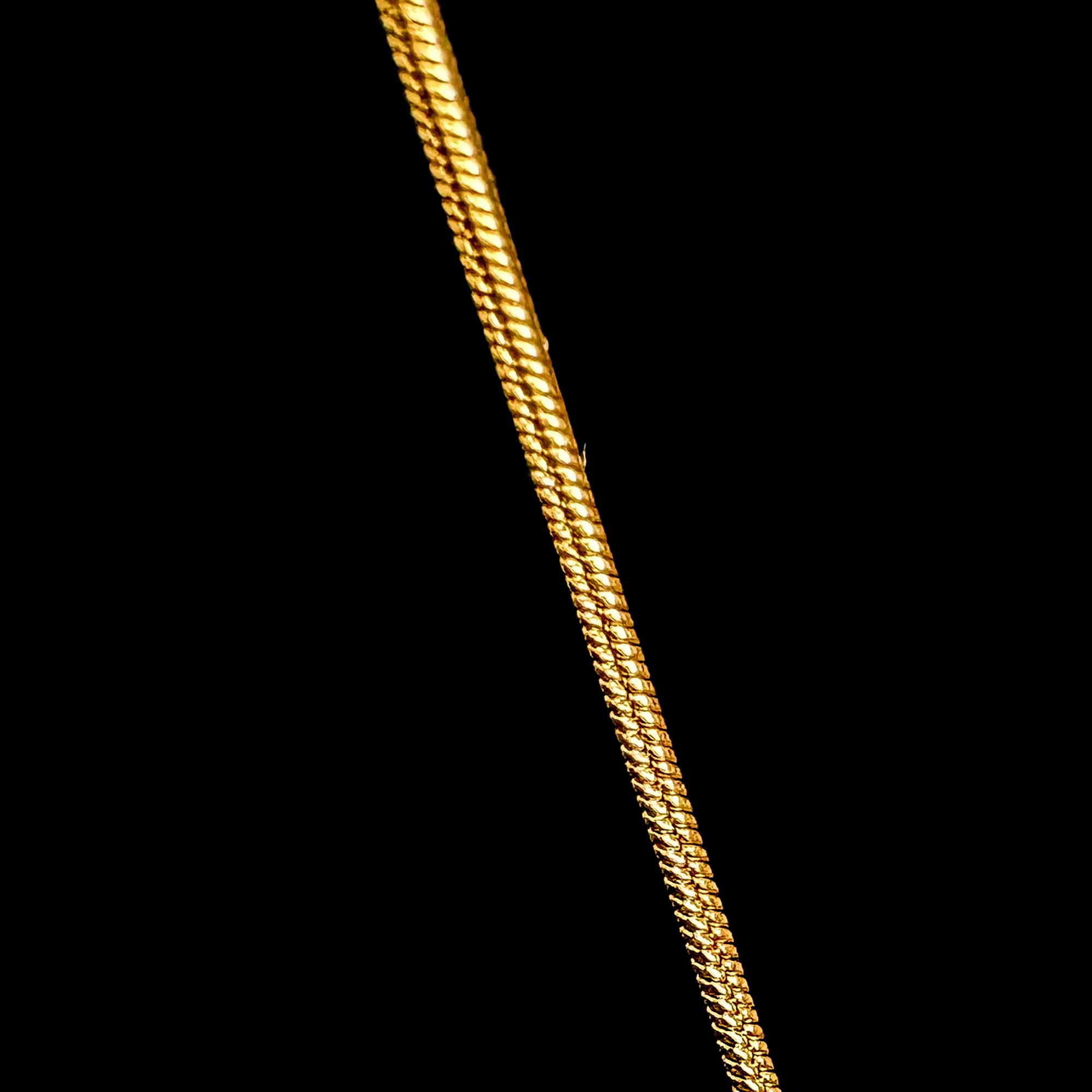 Cadena hilo en Oro Laminado 18K - Mujer